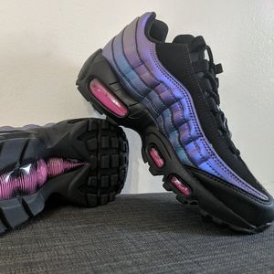 NIKE Air Max 95 Premium Throwback Future